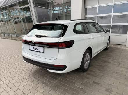 Volkswagen - Passat
