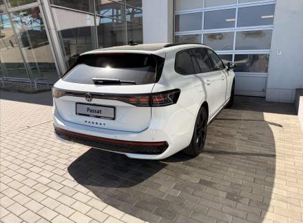 Volkswagen - Passat