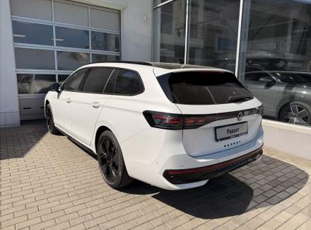 Volkswagen - Passat