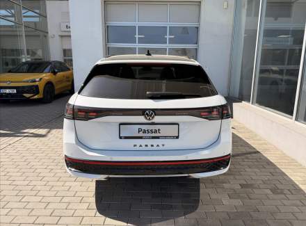 Volkswagen - Passat