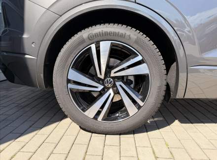 Volkswagen - Touareg
