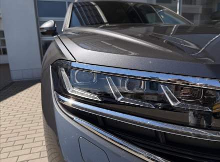 Volkswagen - Touareg