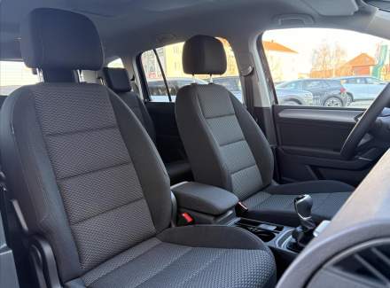 Volkswagen - Touran