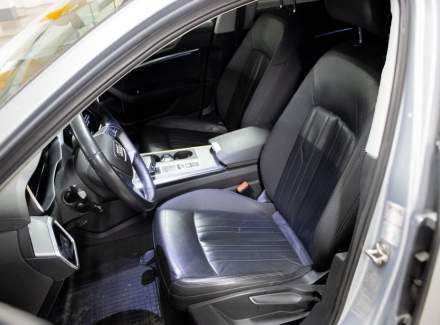 Audi - A6