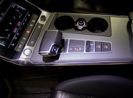 Audi - A6