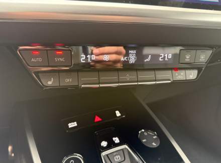 Audi - Q4 e-tron