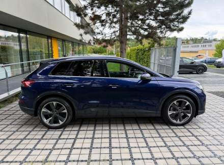 Audi - Q4 e-tron
