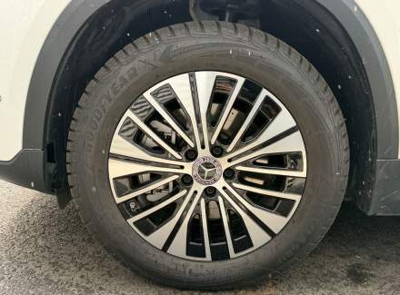 Mercedes-Benz - EQA