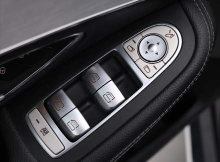 Mercedes-Benz - C-class