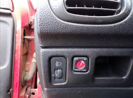 Peugeot - 206