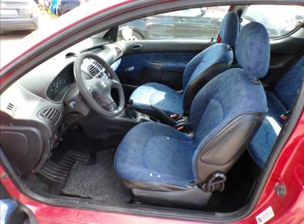 Peugeot - 206