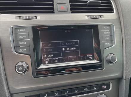 Volkswagen - Golf