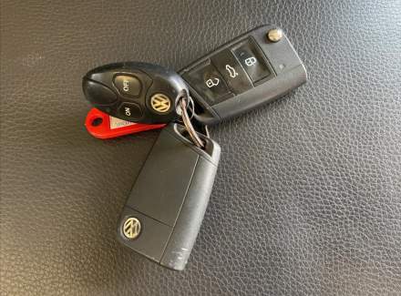 Volkswagen - Golf