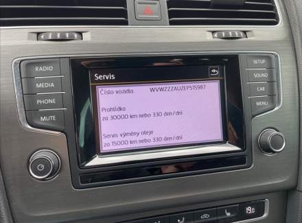 Volkswagen - Golf