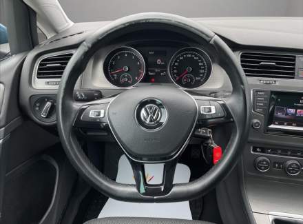 Volkswagen - Golf