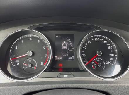 Volkswagen - Golf