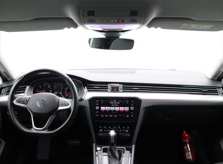 Volkswagen - Passat
