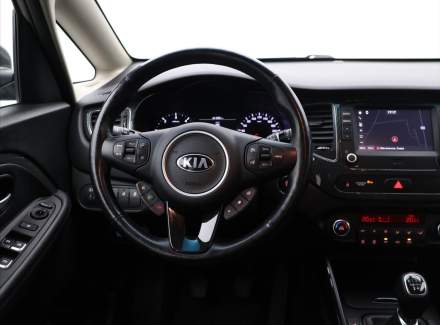 Kia - Carens