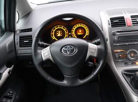 Toyota - Auris