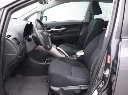 Toyota - Auris