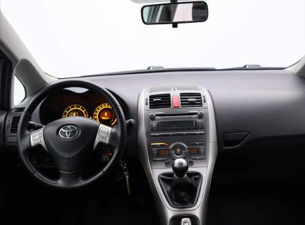 Toyota - Auris