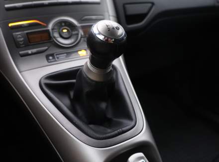 Toyota - Auris