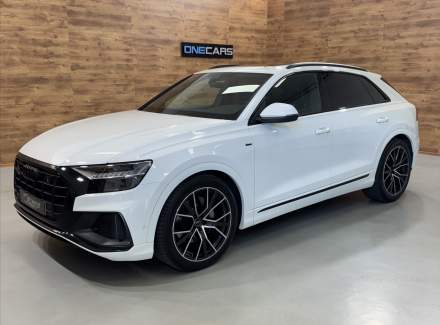Audi - Q8