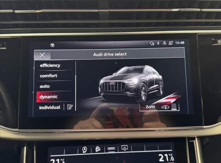 Audi - Q8