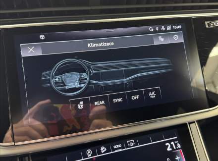 Audi - Q8