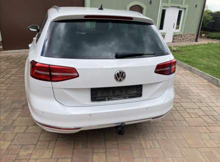 Volkswagen - Passat