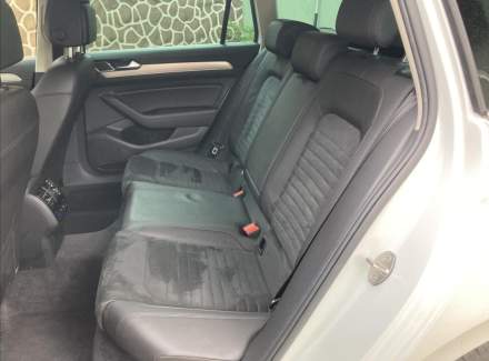 Volkswagen - Passat
