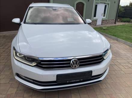 Volkswagen - Passat