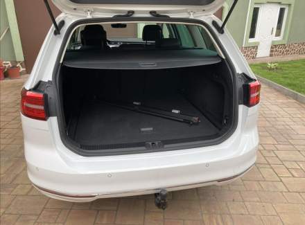 Volkswagen - Passat