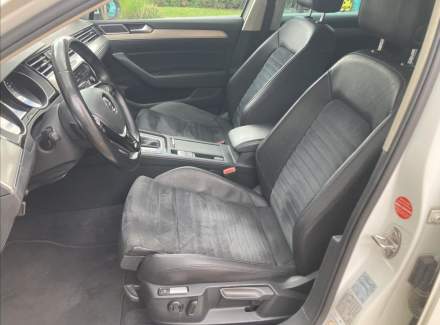 Volkswagen - Passat