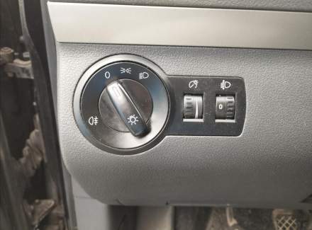 Volkswagen - Touran