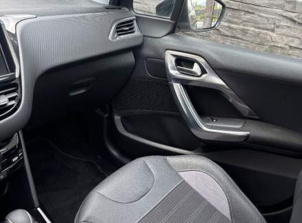 Peugeot - 2008