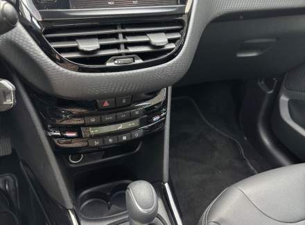 Peugeot - 2008