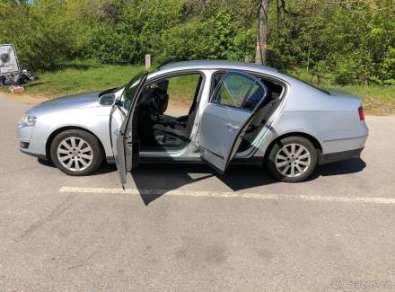 Volkswagen - Passat