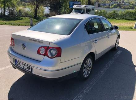 Volkswagen - Passat