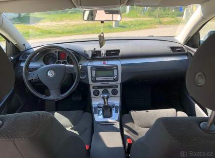 Volkswagen - Passat