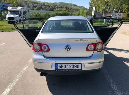 Volkswagen - Passat
