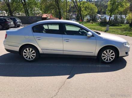 Volkswagen - Passat