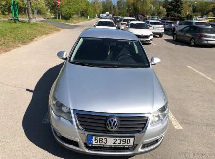 Volkswagen - Passat