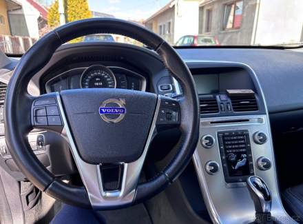 Volvo - XC60