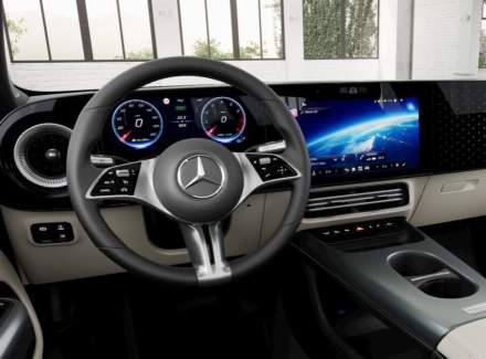 Mercedes-Benz - CLA