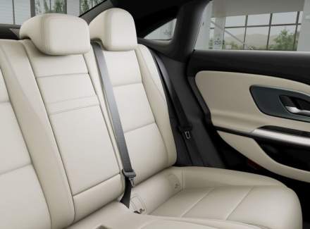 Mercedes-Benz - CLA