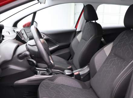 Peugeot - 2008