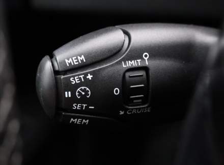 Peugeot - 3008
