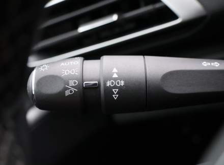 Peugeot - 3008