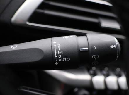 Peugeot - 3008